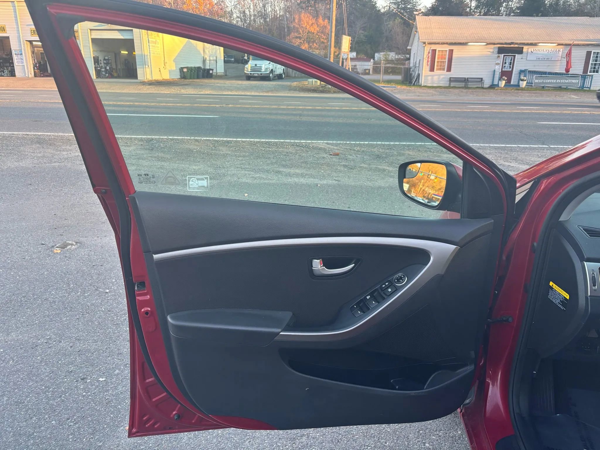 Used 2016 Hyundai Elantra GT image 20