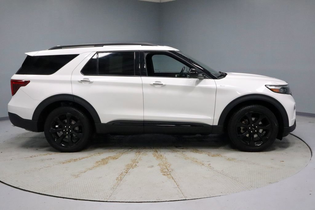 Certified 2023 Ford Explorer ST-Line w/ Class IV Trailer Tow Package AWD/4WD image 13