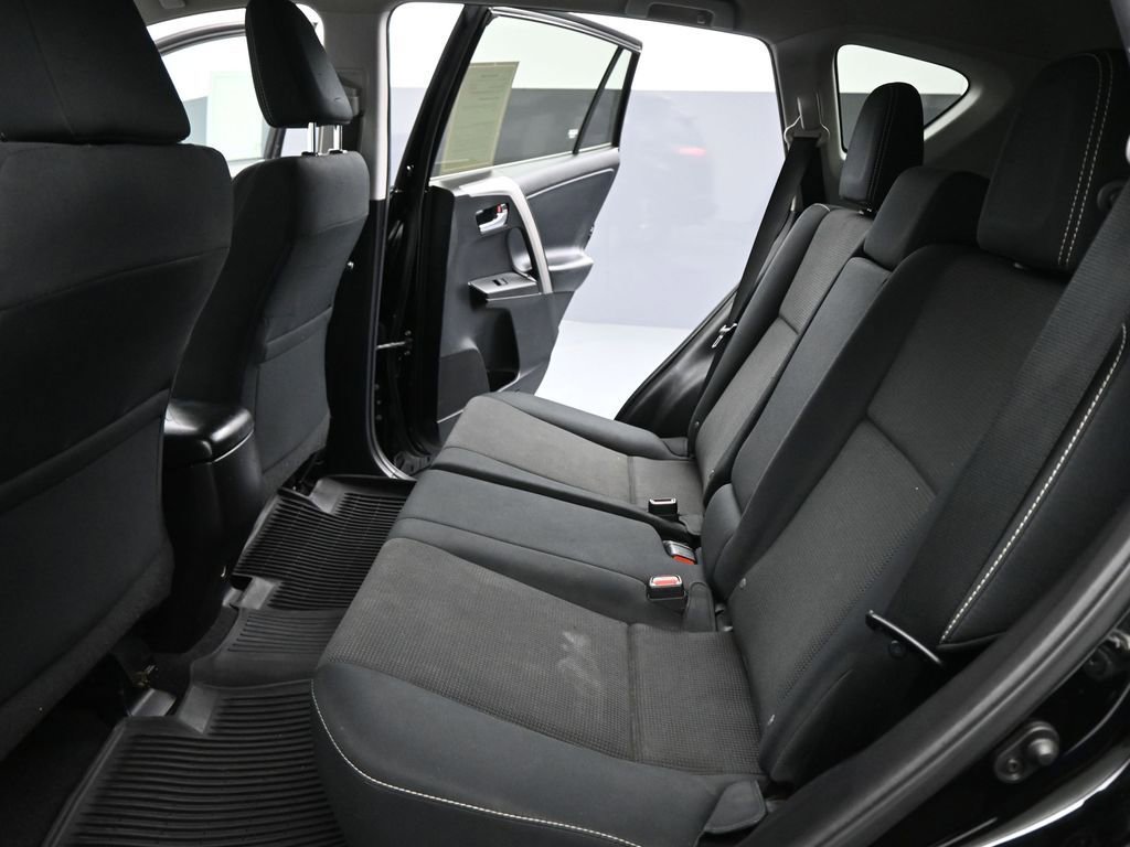 Used 2017 Toyota RAV4 XLE w/ Protection Package image 18