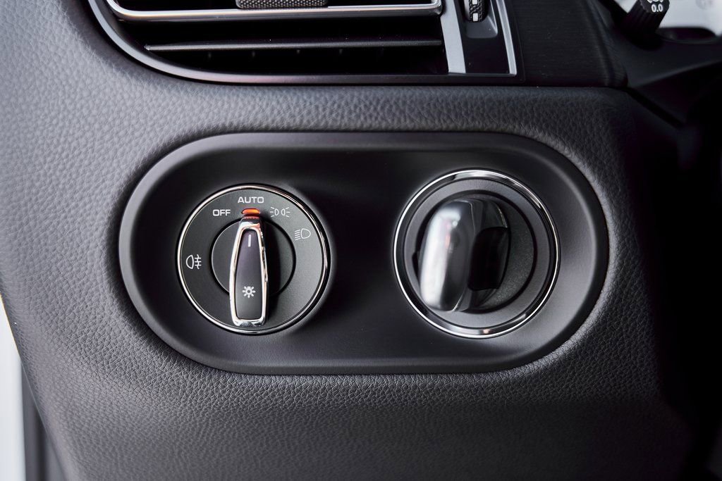 Used 2025 Porsche Macan GTS image 54