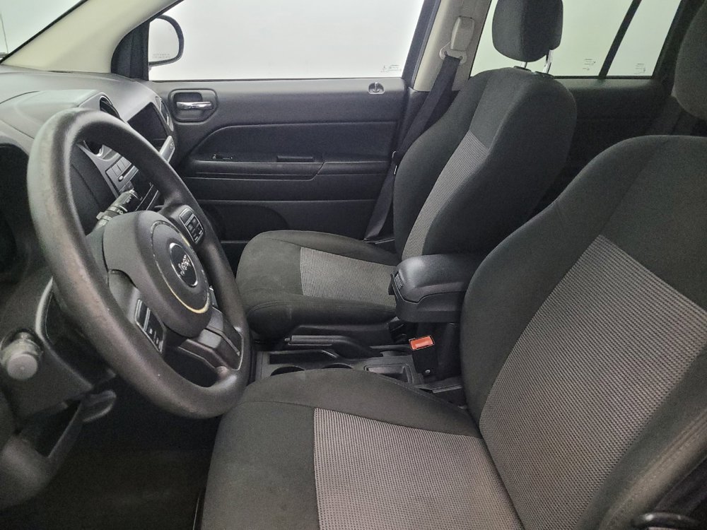 Used 2017 Jeep Compass Sport w/ Power Value Group image 17