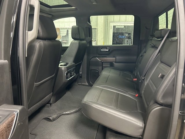 Used 2022 GMC Sierra 3500 Denali w/ Denali Ultimate Package image 28