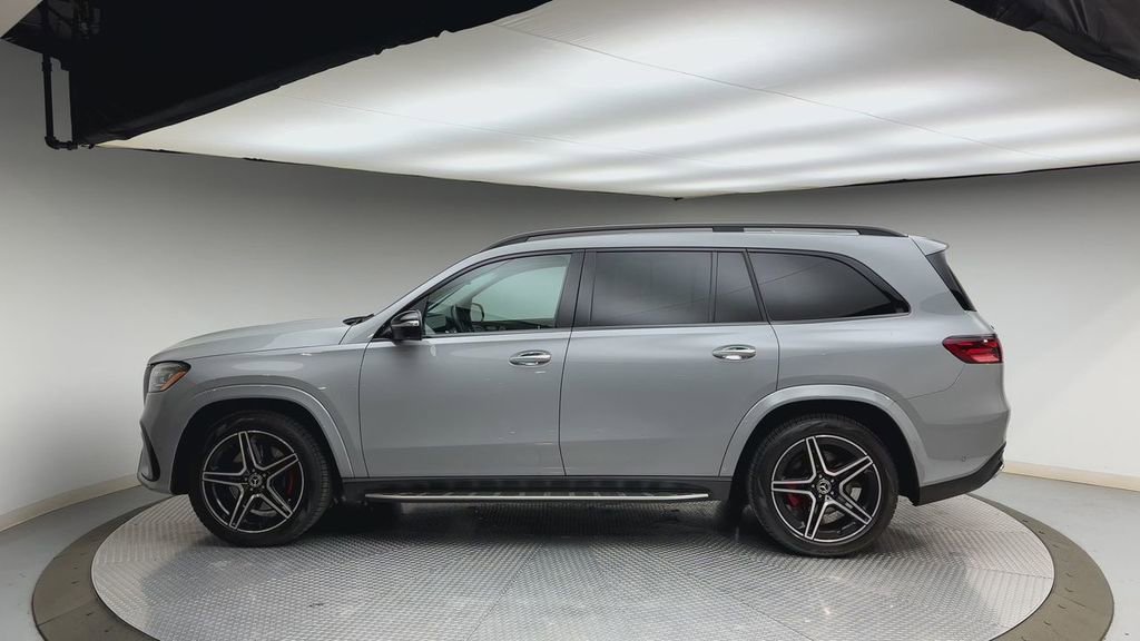 Used 2024 Mercedes-Benz GLS 450 4MATIC image 5