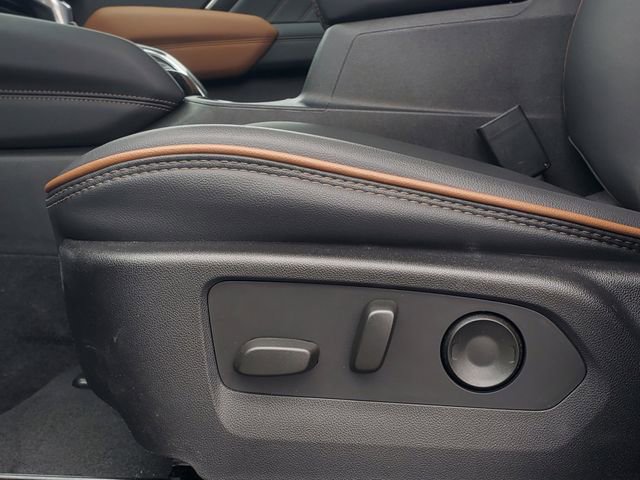 Used 2024 GMC Canyon AT4 w/ AT4 Premium Package image 10