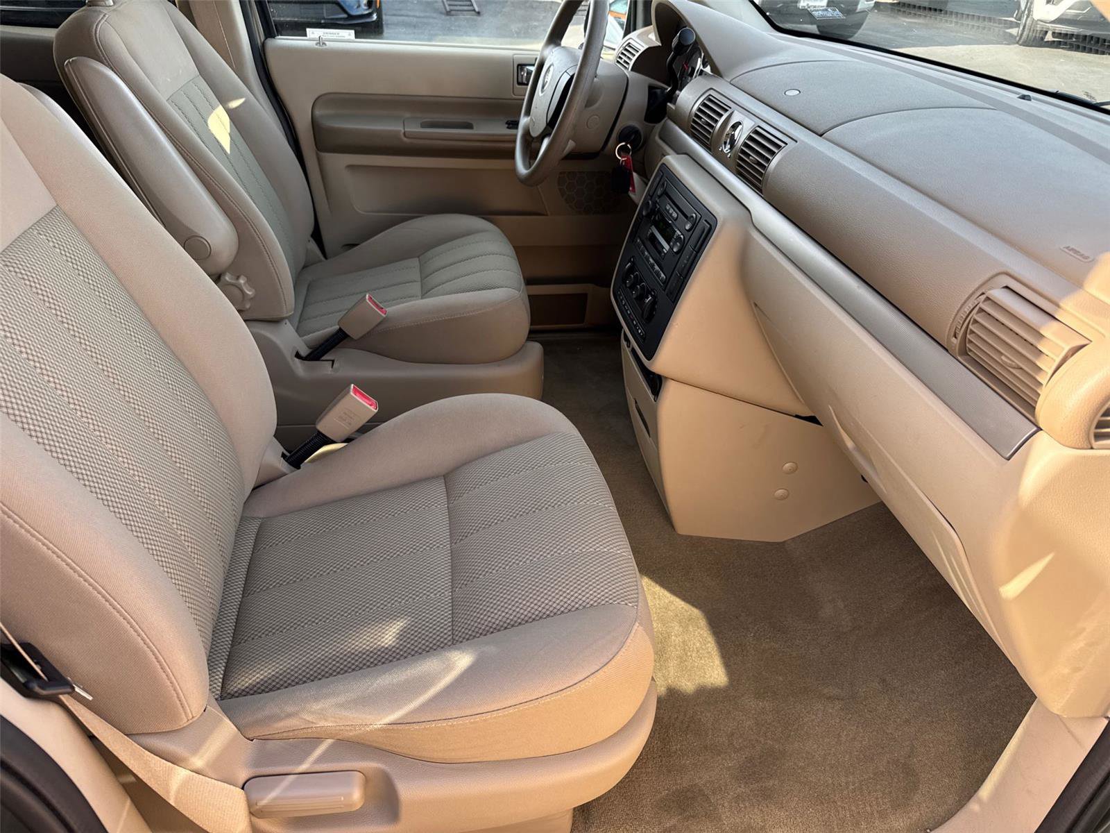 Used 2004 Mercury Monterey Convenience FWD image 16