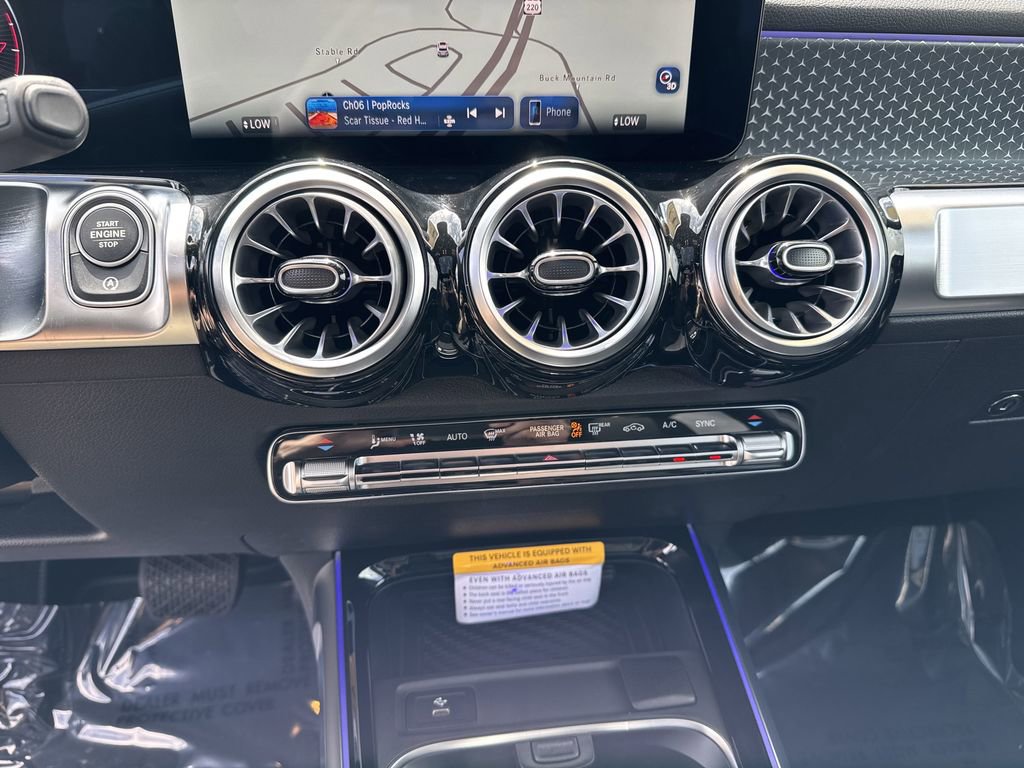 New 2025 Mercedes-Benz GLB 250 4MATIC image 25