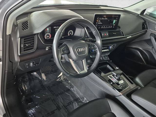 Used 2022 Audi Q5 2.0T Premium Plus w/ Premium Plus Package AWD/4WD image 10
