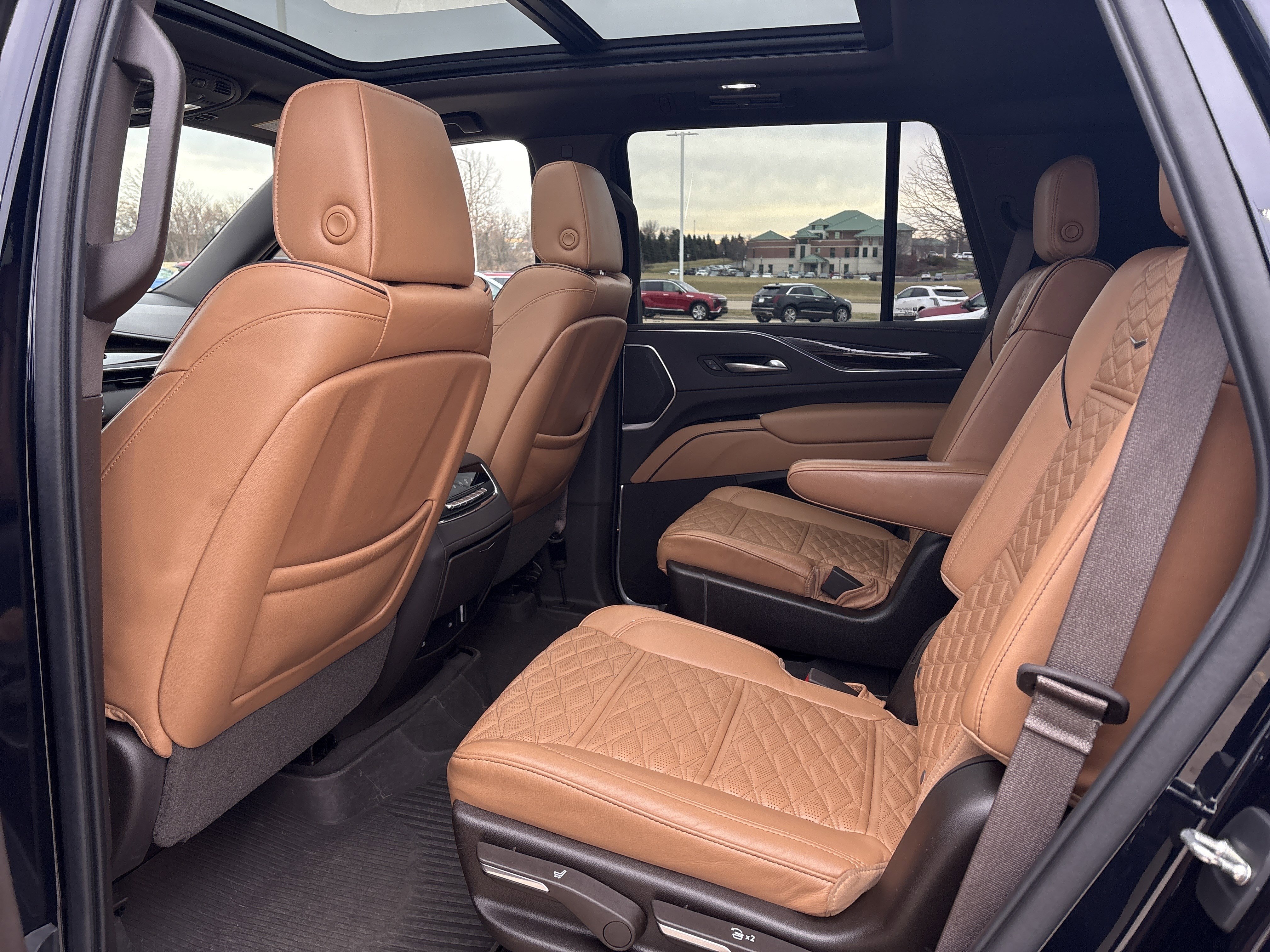 Used 2021 Cadillac Escalade Sport w/ Driver Assist Tech Package image 18