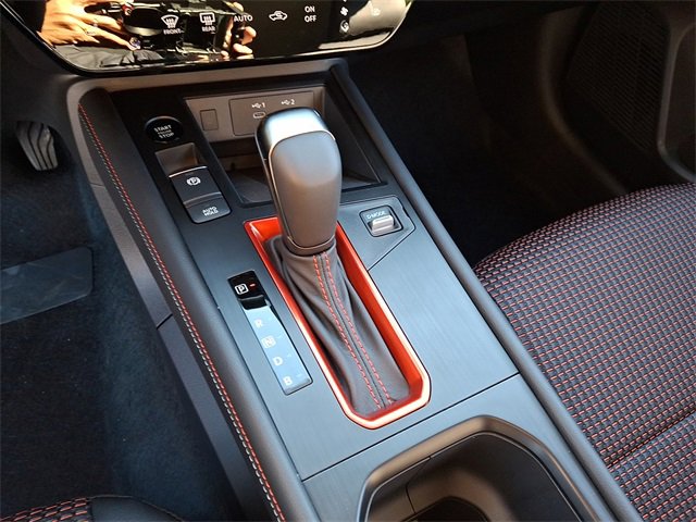 New 2026 Nissan Kicks SR w/ Cold Weather Package image 6