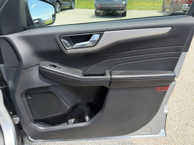 Used 2022 Ford Escape SEL w/ Technology Package FWD image 35