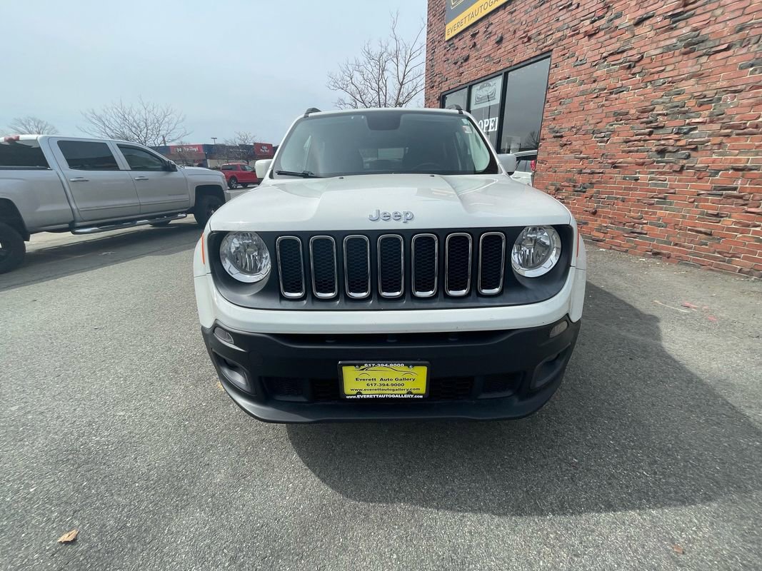 Used 2016 Jeep Renegade Latitude image 8
