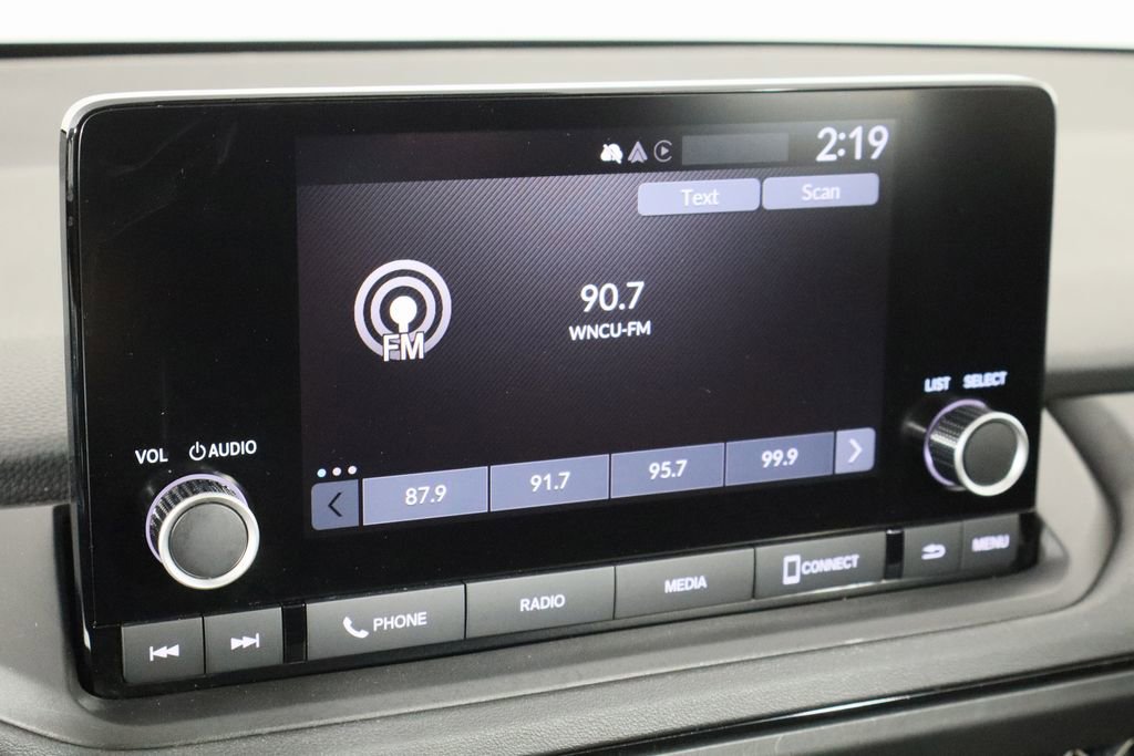 Used 2025 Honda Accord SE image 29