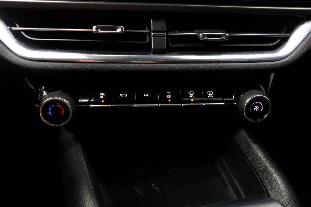 Used 2025 Chevrolet Equinox EV LT w/ Comfort Package FWD image 30