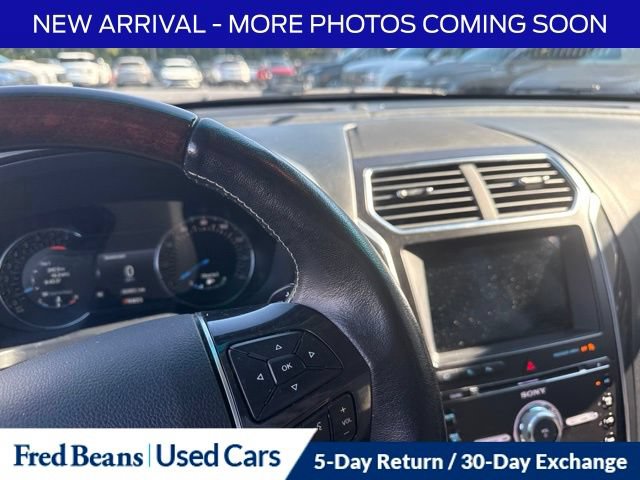 Used 2017 Ford Explorer Platinum AWD/4WD image 14