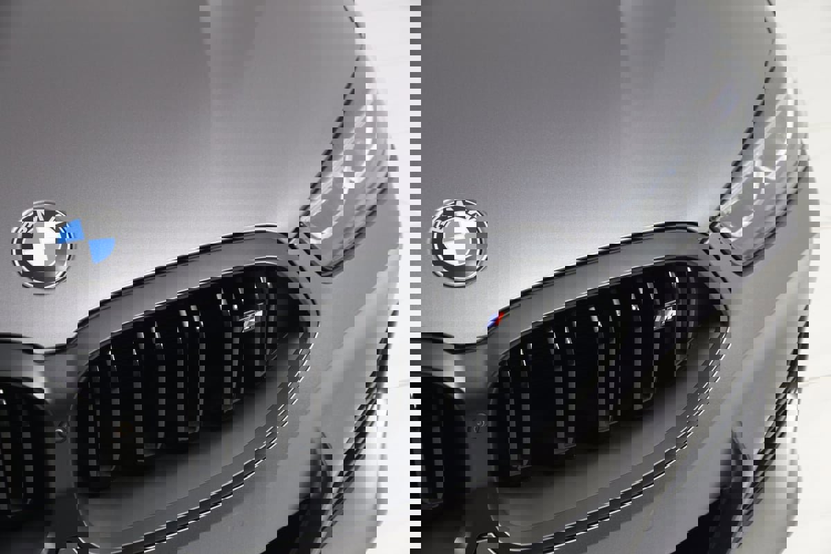 Used 2025 BMW M850i xDrive Coupe w/ M Sport Professional Package image 19