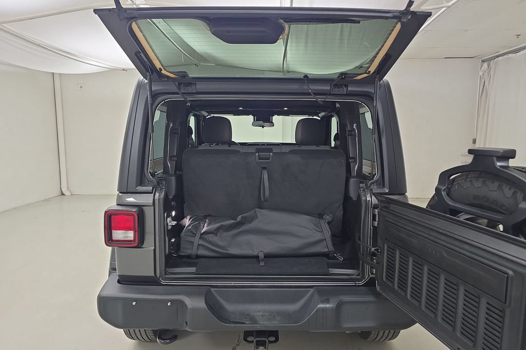 Used 2024 Jeep Wrangler Sport AWD/4WD image 28