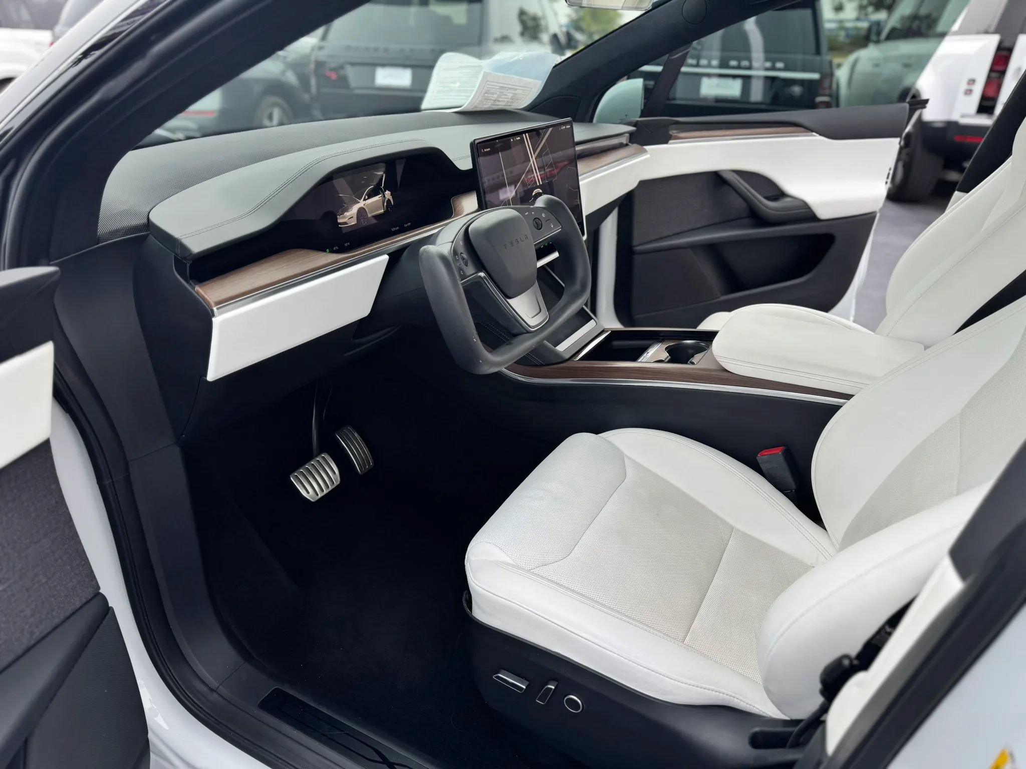 Used 2022 Tesla Model X AWD/4WD image 9