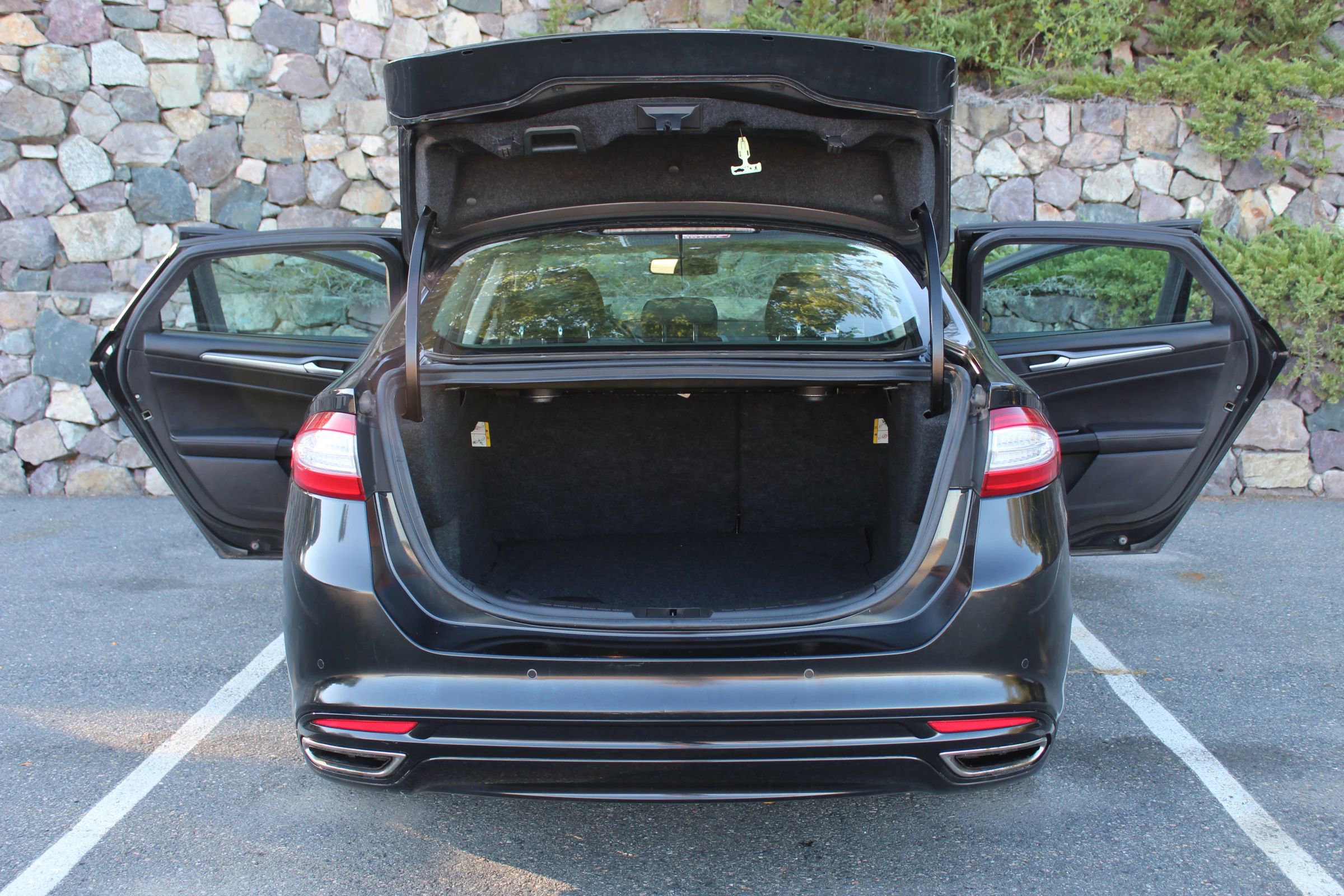 Used 2014 Ford Fusion Titanium image 10