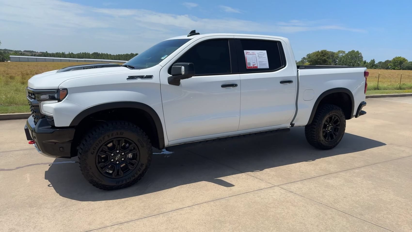 Used 2026 Chevrolet Silverado 1500 ZR2 AWD/4WD image 5