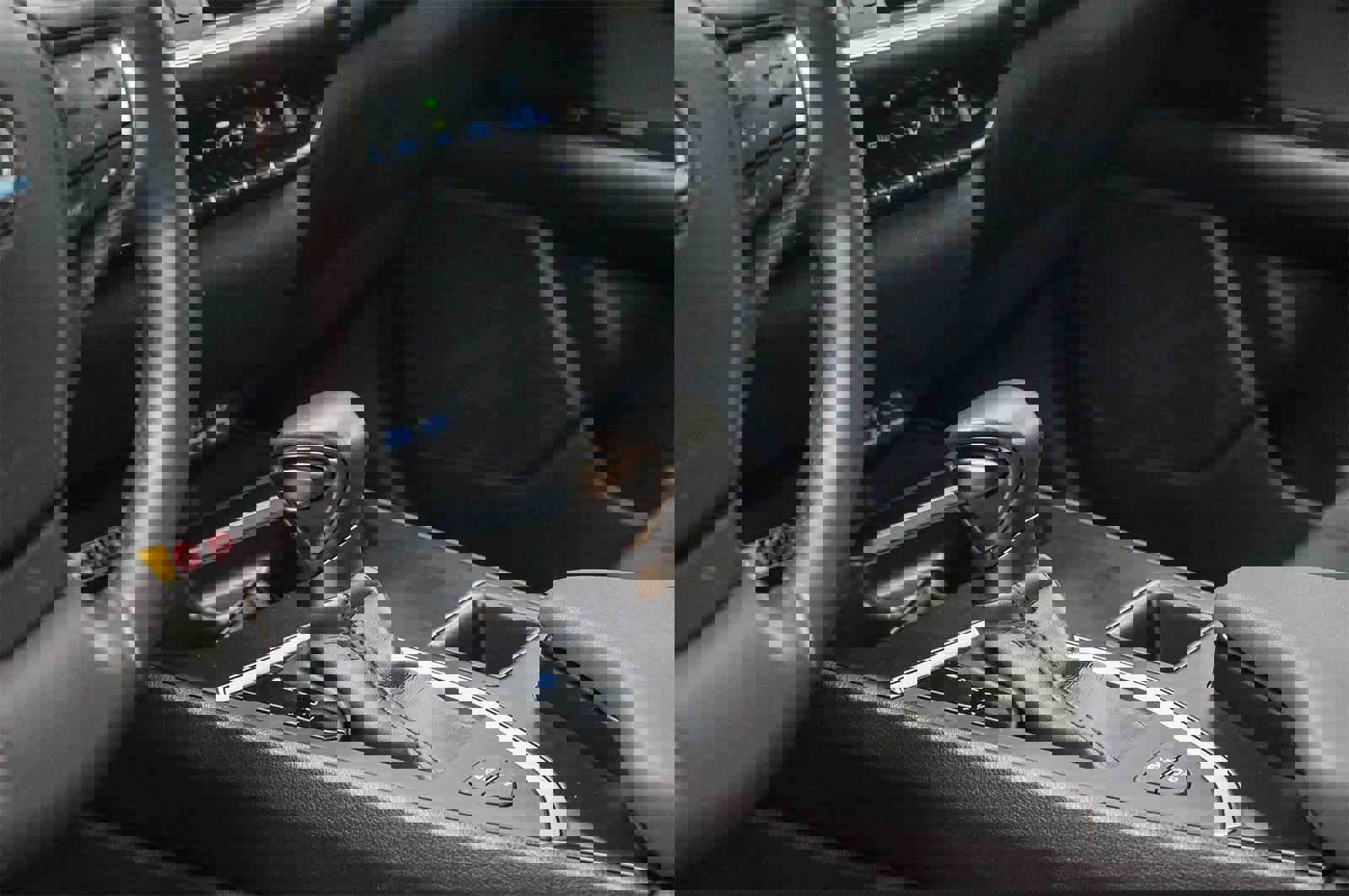 Used 2024 Lexus UX 250h FWD image 24