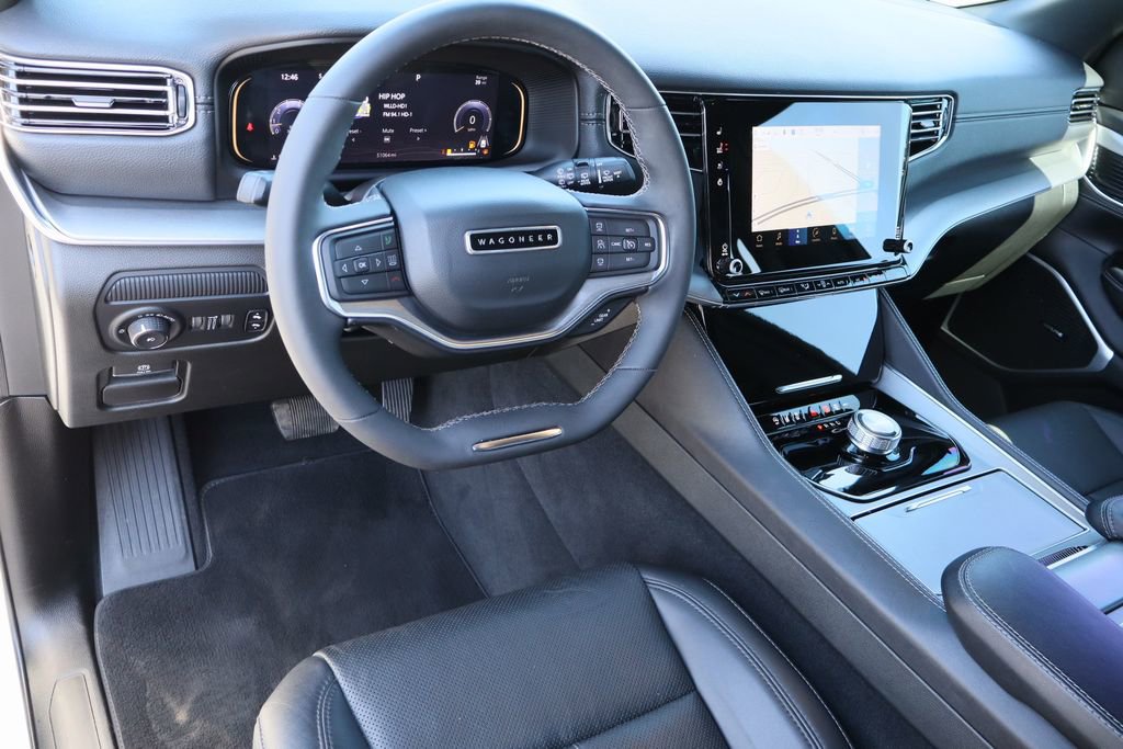 Used 2023 Jeep Wagoneer Series II image 11