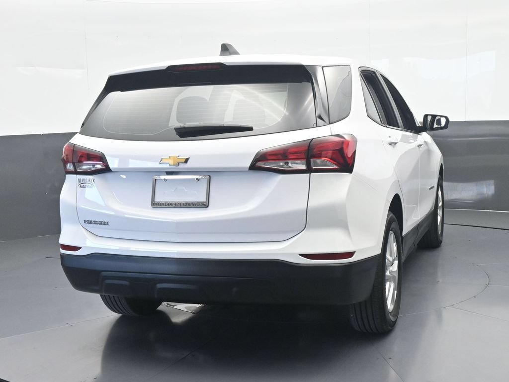 Used 2023 Chevrolet Equinox LS FWD image 5