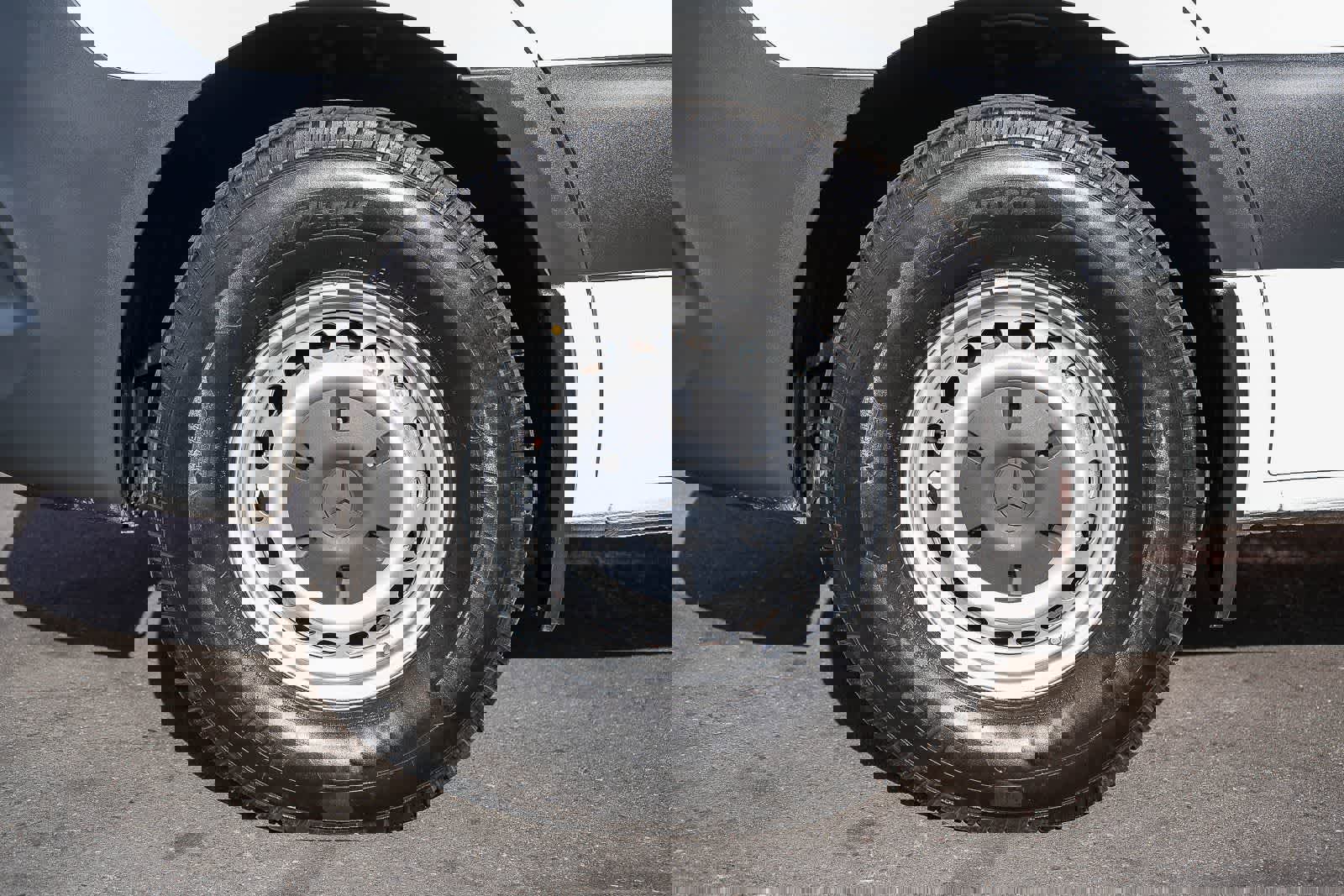 Used 2023 Mercedes-Benz Sprinter 2500 image 11