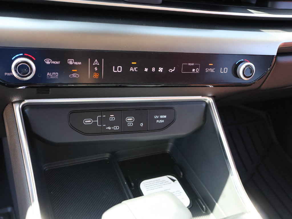 New 2027 Kia Carnival SX w/ Dark Edition Package FWD image 33