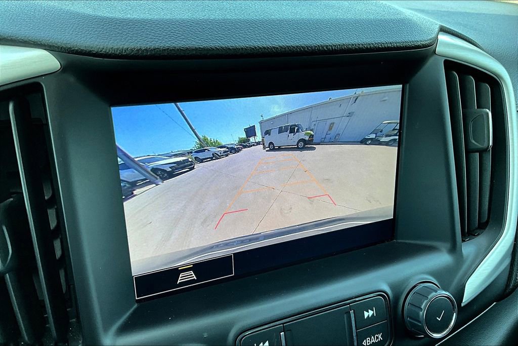 Used 2023 GMC Terrain SLT image 29