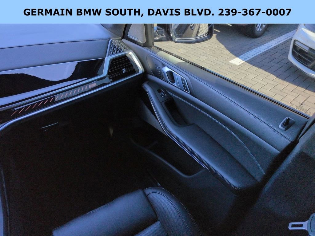 Used 2025 BMW X5 M Competition image 18