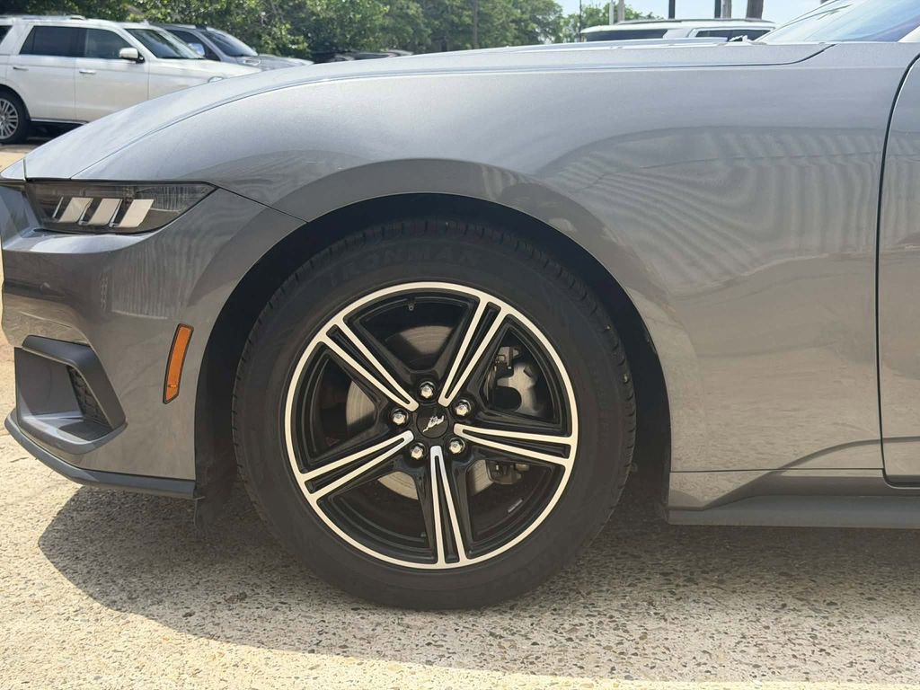 Used 2024 Ford Mustang Premium RWD image 5