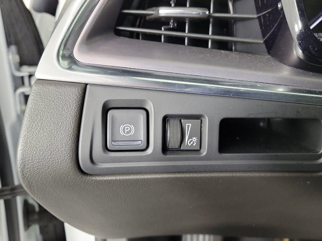 Used 2022 Cadillac XT5 Luxury FWD image 31