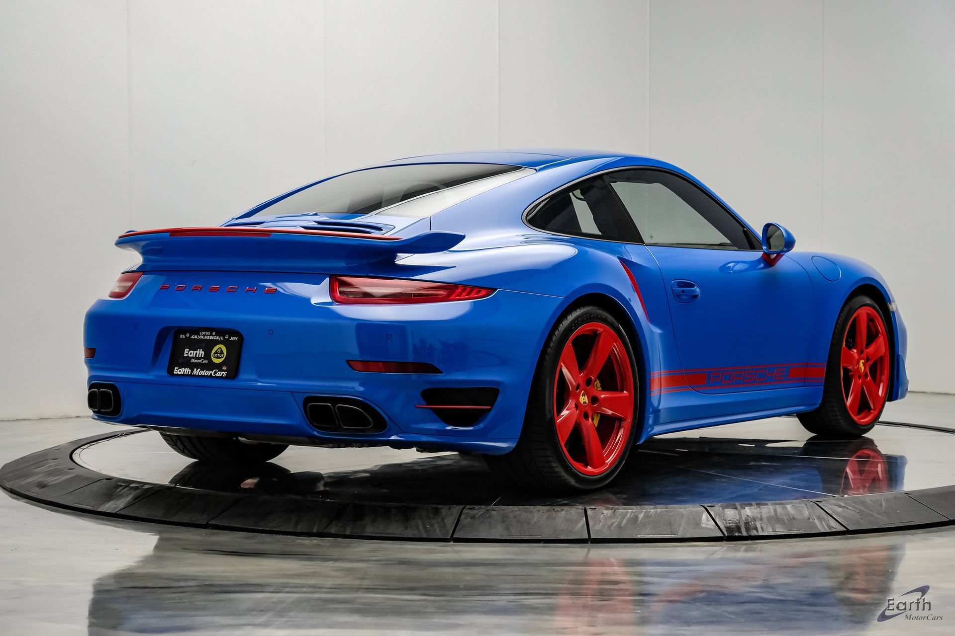 Used 2016 Porsche 911 Turbo S AWD/4WD image 21