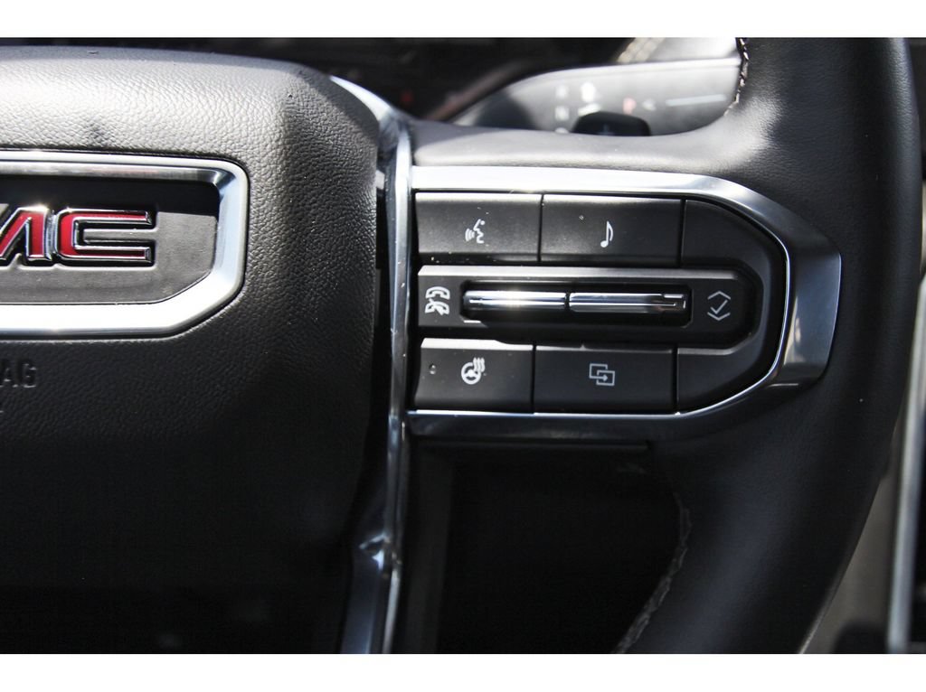 Used 2025 GMC Yukon Elevation w/ LPO, Floor Liner Package RWD image 15