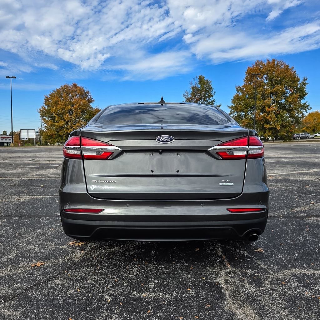 Used 2020 Ford Fusion SE FWD image 38