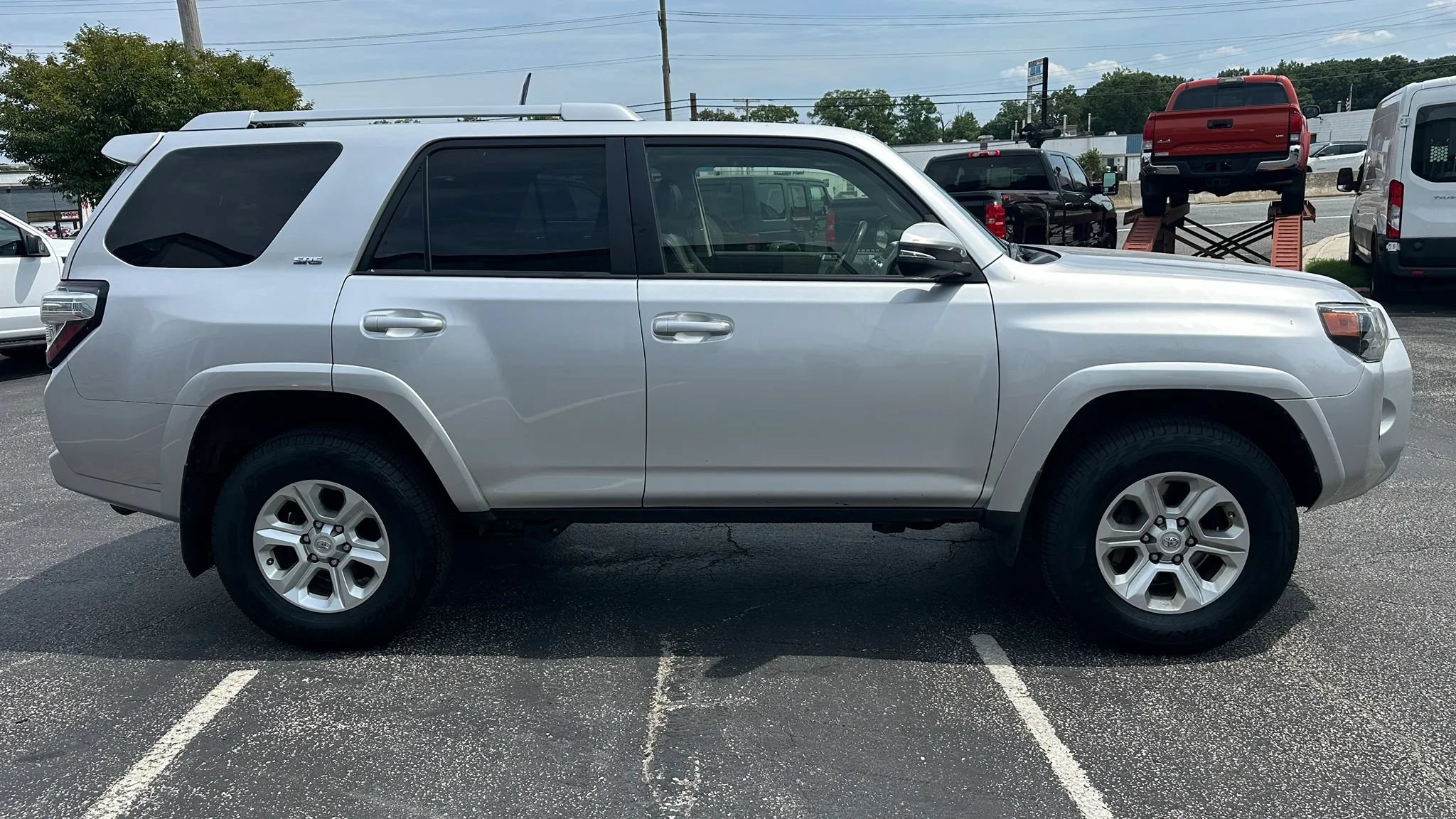 Used 2018 Toyota 4Runner SR5 Premium AWD/4WD image 4