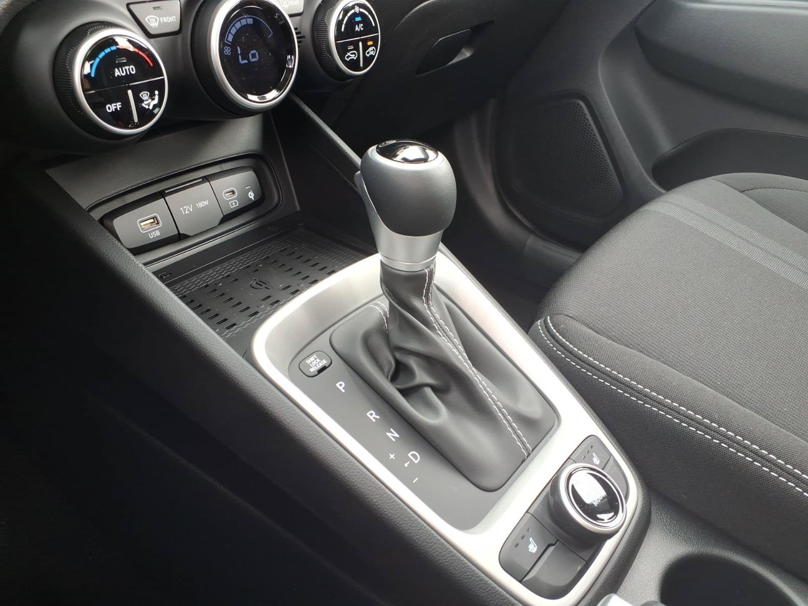 New 2026 Hyundai Venue SEL FWD image 17