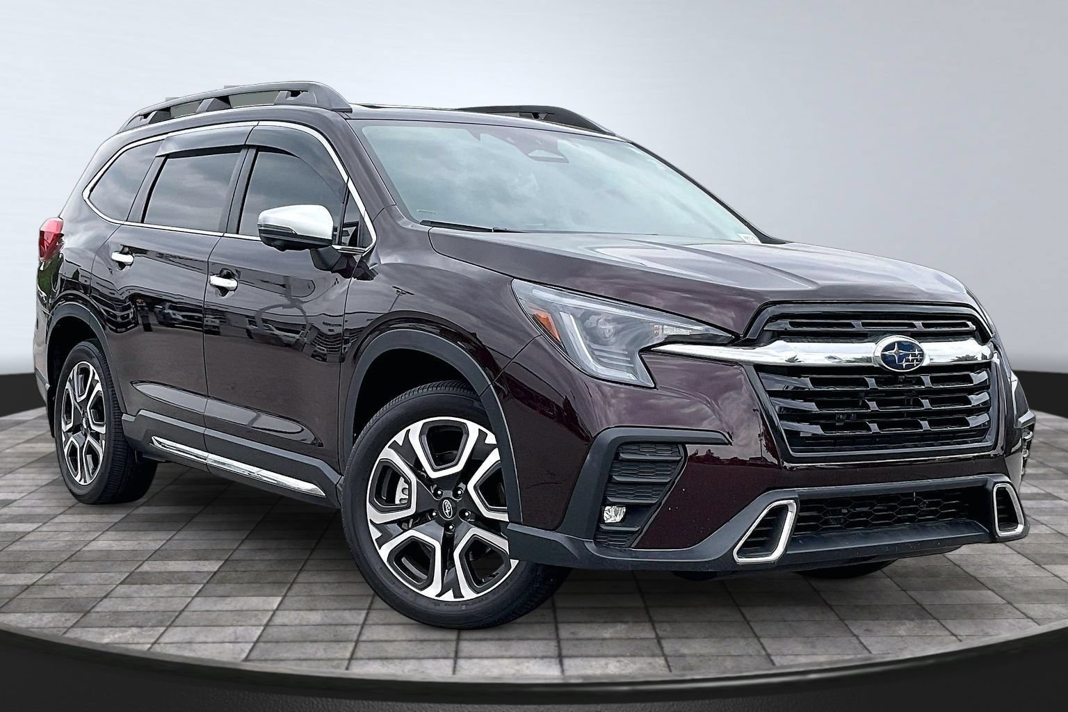 Certified 2023 Subaru Ascent Touring w/ Popular Package #2A AWD/4WD image 10