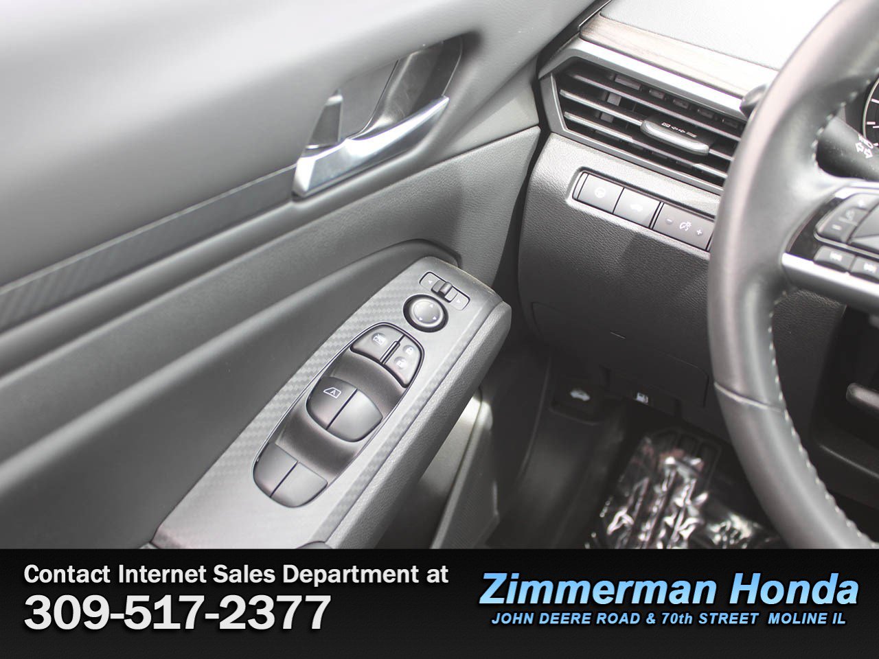 Used 2024 Nissan Altima 2.5 SV w/ SV Premium Package AWD/4WD image 14