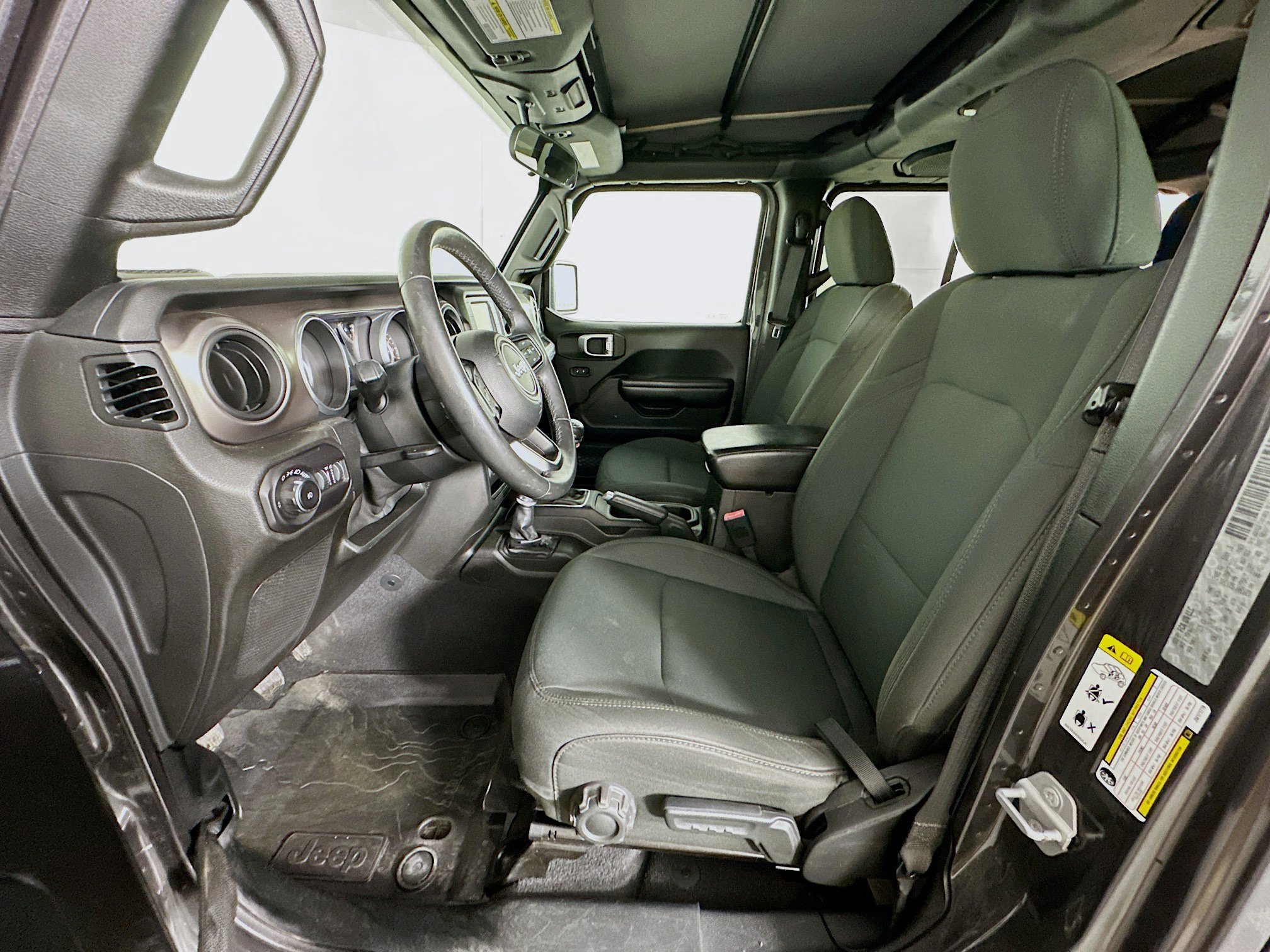 Used 2018 Jeep Wrangler Unlimited Sport S image 13