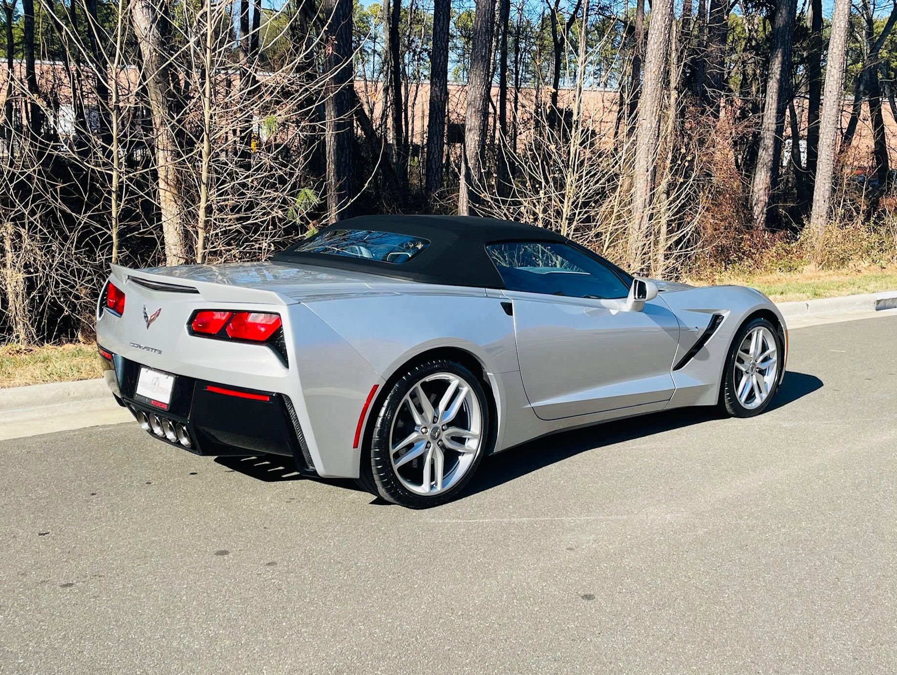 Used 2015 Chevrolet Corvette Stingray Convertible w/ 2LT Preferred Equipment Group image 28