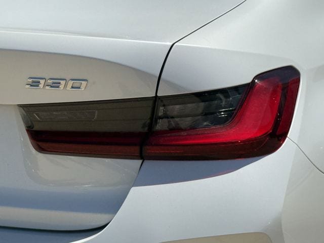 Used 2023 BMW 330i Sedan RWD image 6