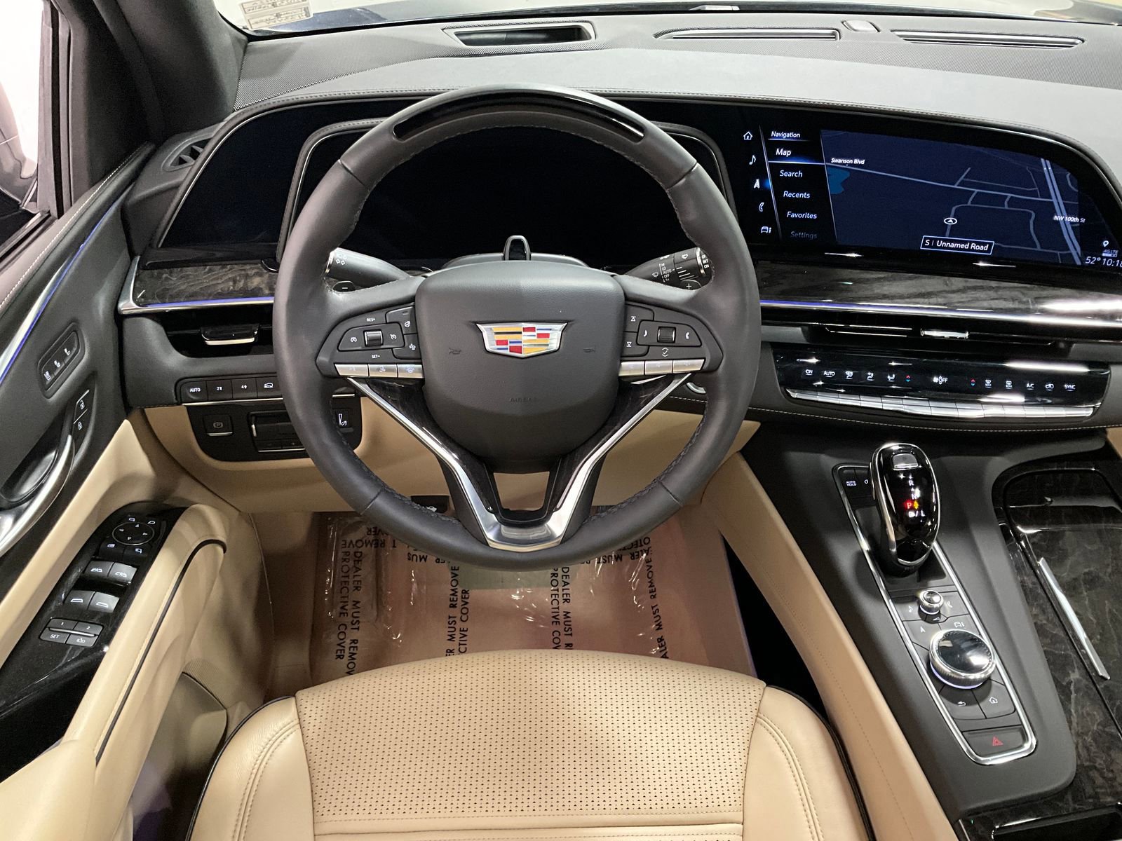 Used 2023 Cadillac Escalade Premium Luxury w/ Performance Package AWD/4WD image 6