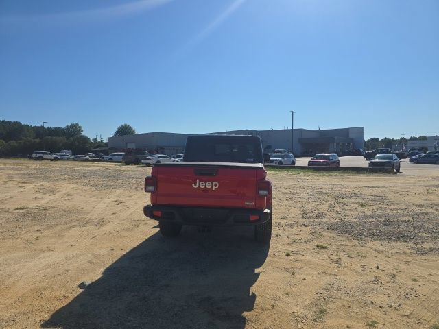Used 2021 Jeep Gladiator Overland w/ Trailer Tow Package AWD/4WD image 7