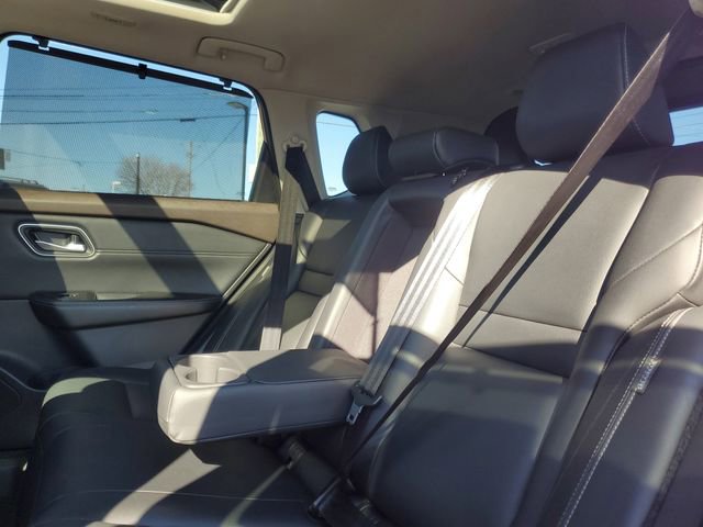 Used 2021 Nissan Rogue SL image 32