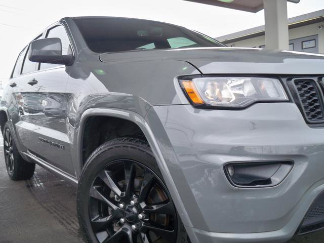 Used 2019 Jeep Grand Cherokee Altitude image 19