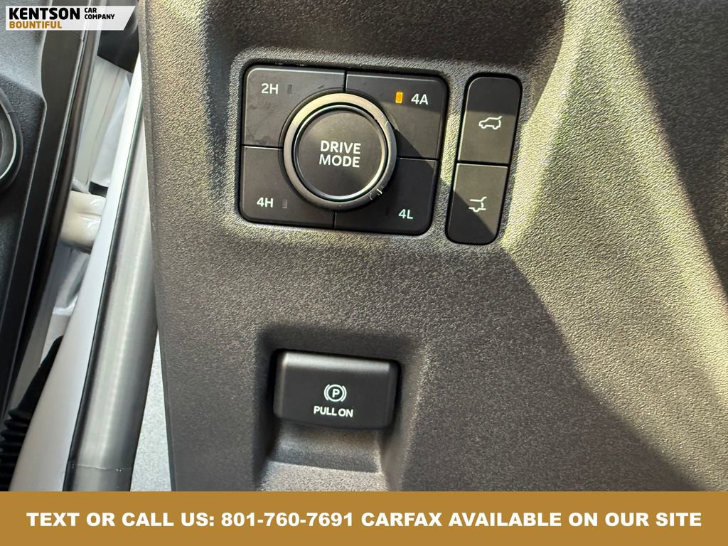 Used 2025 Ford Expedition Max Platinum image 17