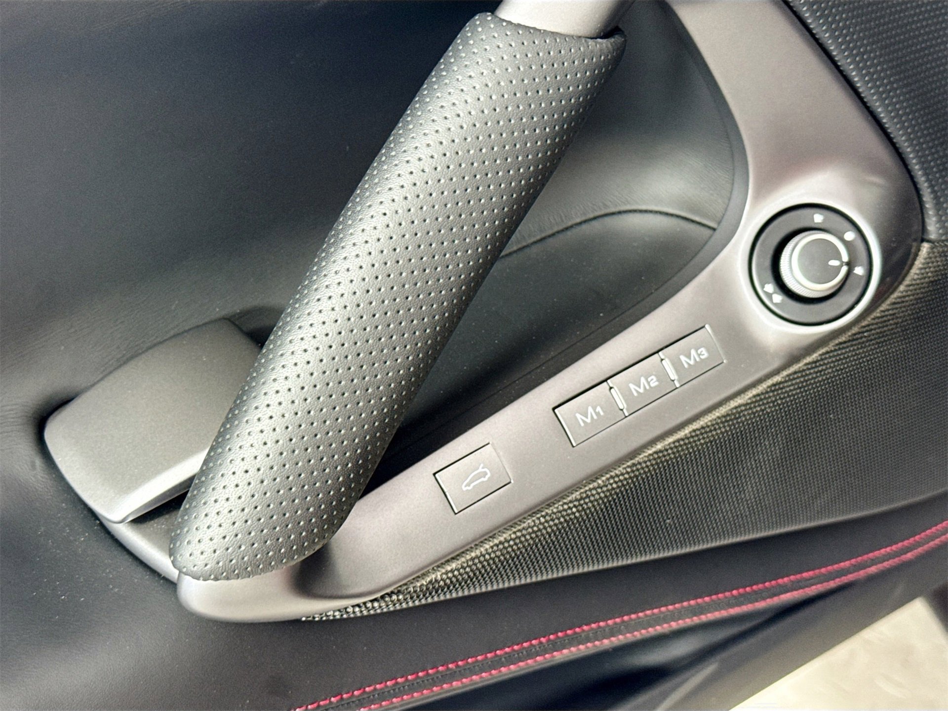 Certified 2020 Ferrari 812 Superfast image 16