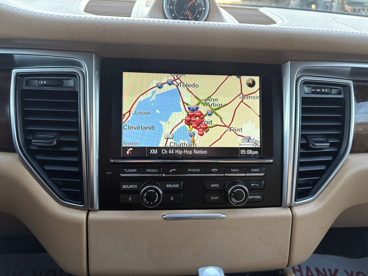 Used 2015 Porsche Macan S image 35