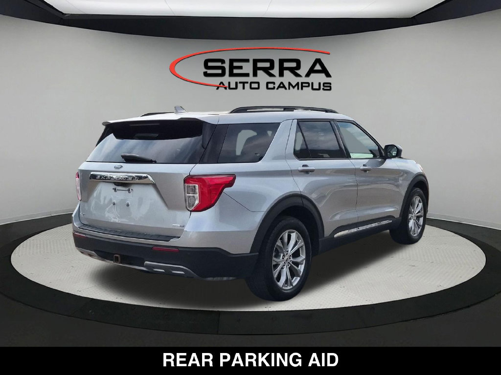 Used 2020 Ford Explorer XLT w/ Equipment Group 202A AWD/4WD image 13